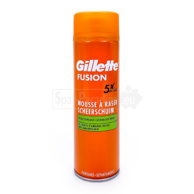 Gillette Fusion Sensitive Rasierschaum mit Mandelöl, 250 ml x 6